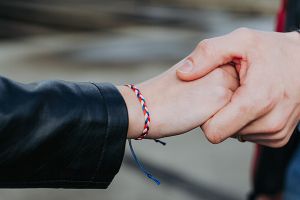 Tricolora Knitted Bracelet