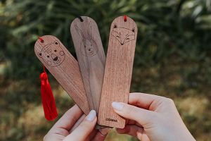 Fából készült könyvjelző Cute Bunny  Bookmark